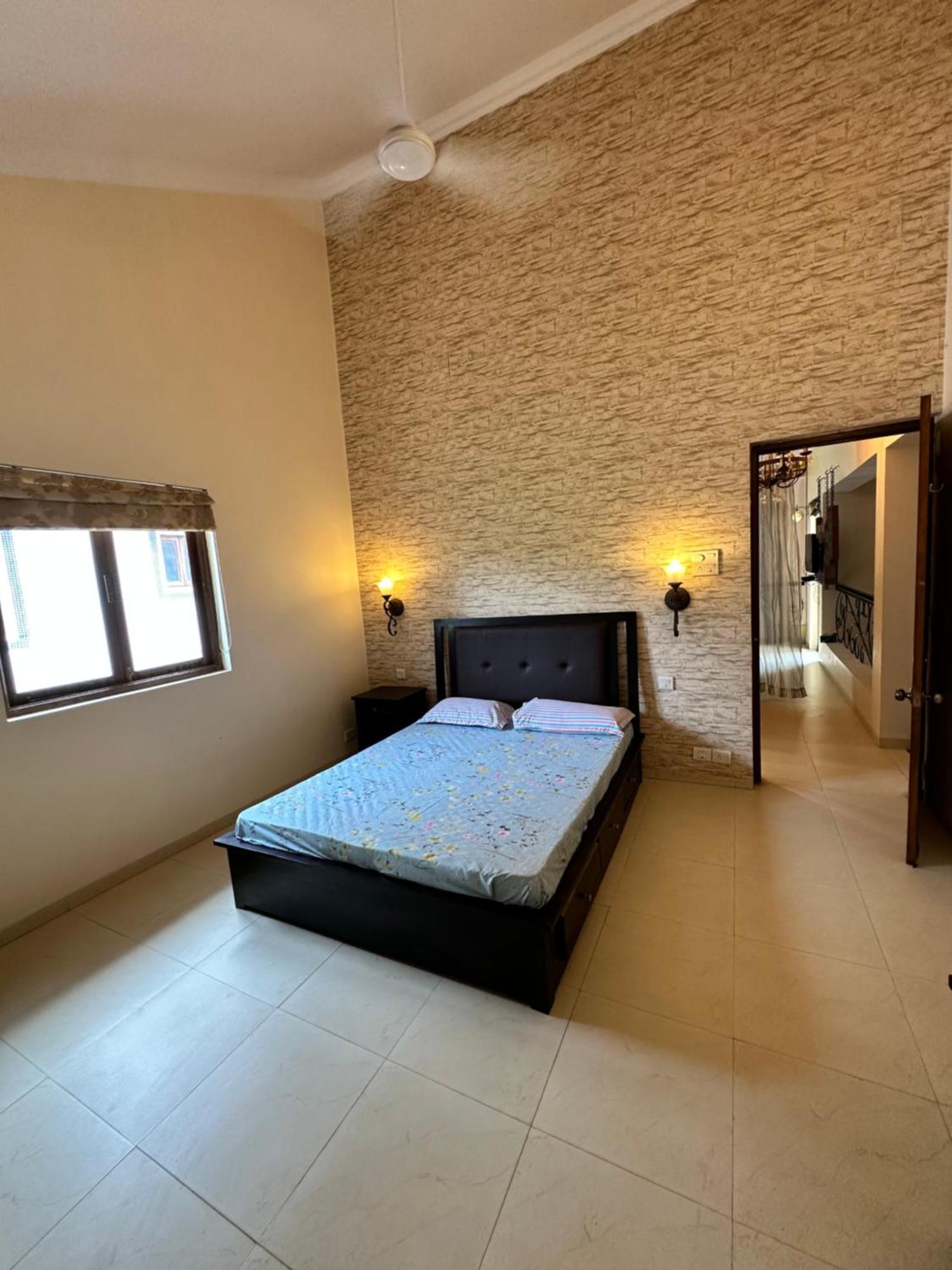 Riviera Hermitage Anjuna Bagian luar foto