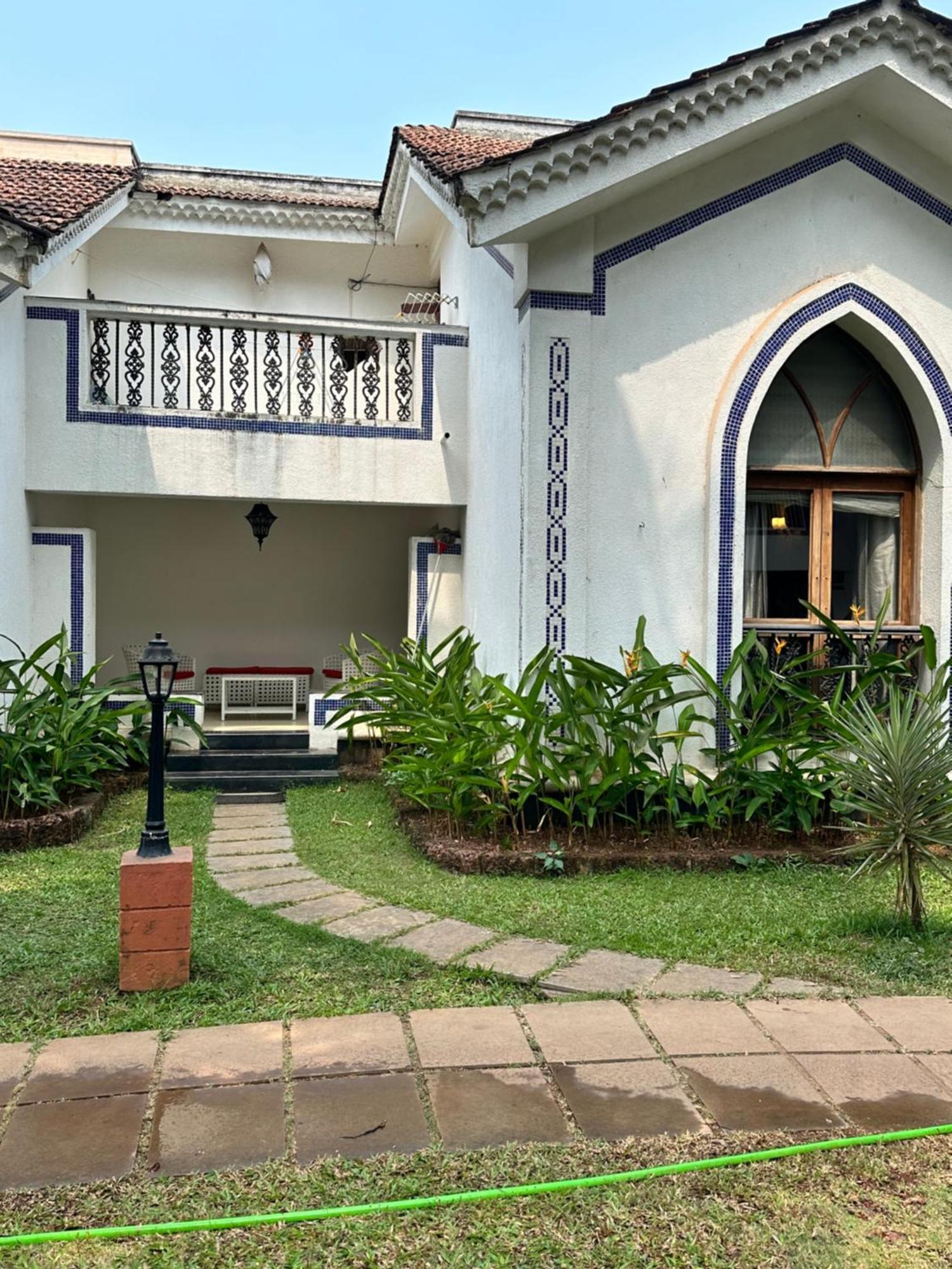 Riviera Hermitage Anjuna Bagian luar foto
