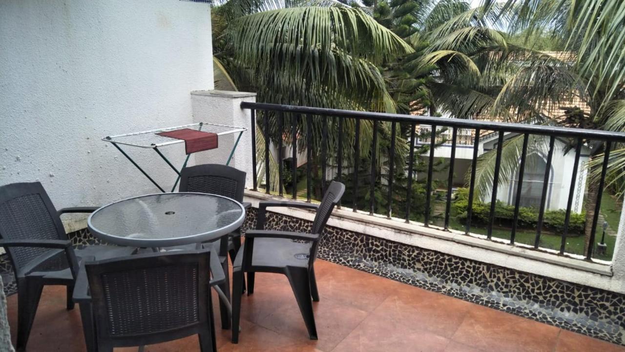 Riviera Hermitage Anjuna Bagian luar foto