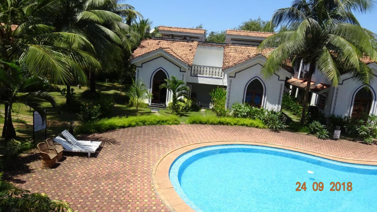 Riviera Hermitage Anjuna Bagian luar foto