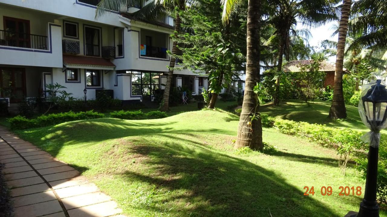Riviera Hermitage Anjuna Bagian luar foto